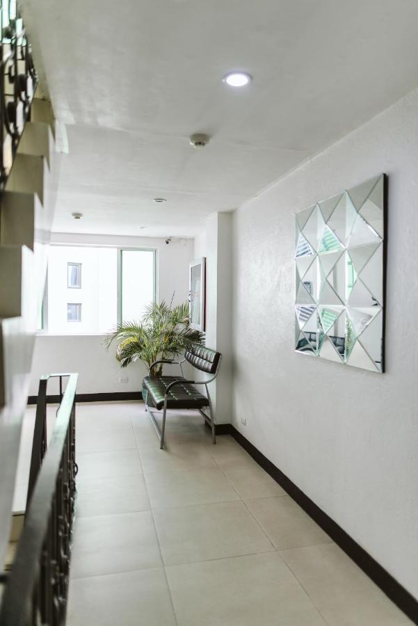 San Agustin Residences Makati City Екстер'єр фото