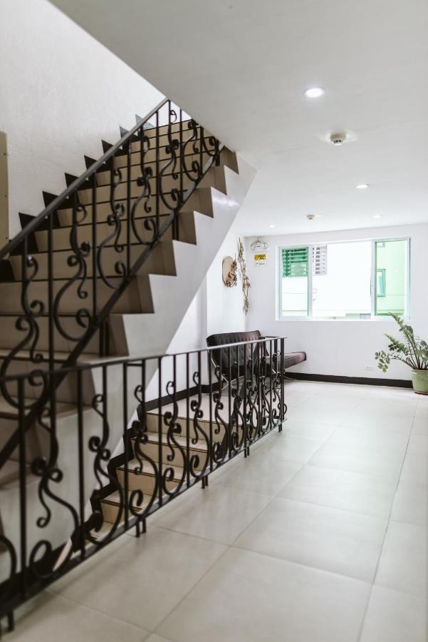 San Agustin Residences Makati City Екстер'єр фото